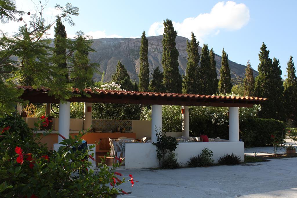 Casa Schmidt Bed and Breakfast Vulcano  Exteriör bild