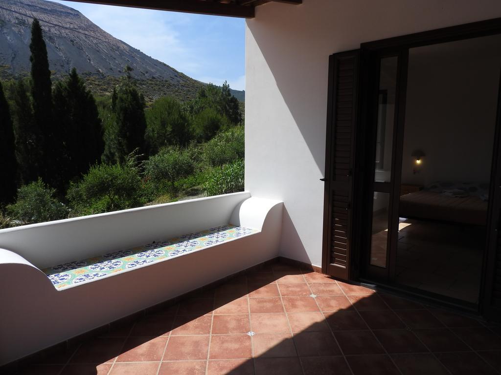 Casa Schmidt Bed and Breakfast Vulcano  Exteriör bild