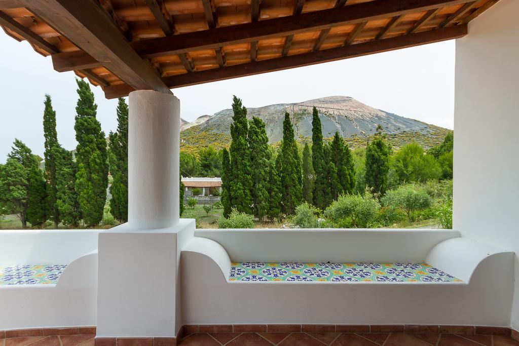 Casa Schmidt Bed and Breakfast Vulcano  Exteriör bild